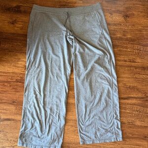 Danskin Now Heather Gray Lounge Pants
